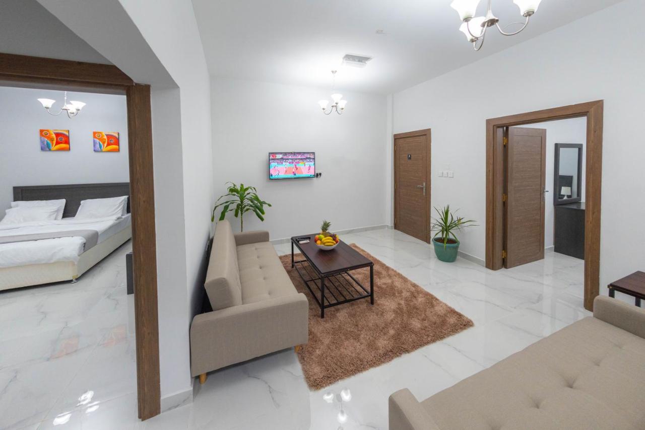 Al Sqlawi Hotel Apartment Ras al Hadd Exterior photo