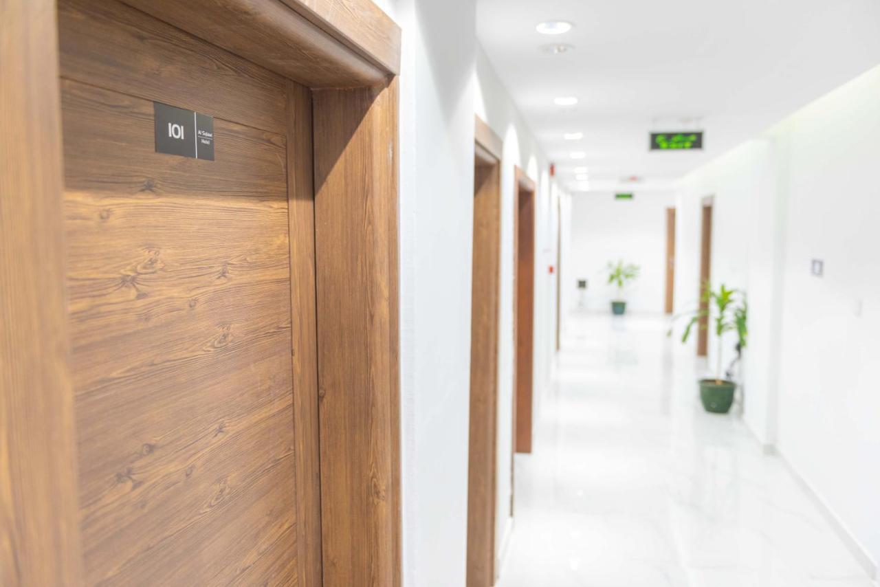 Al Sqlawi Hotel Apartment Ras al Hadd Exterior photo